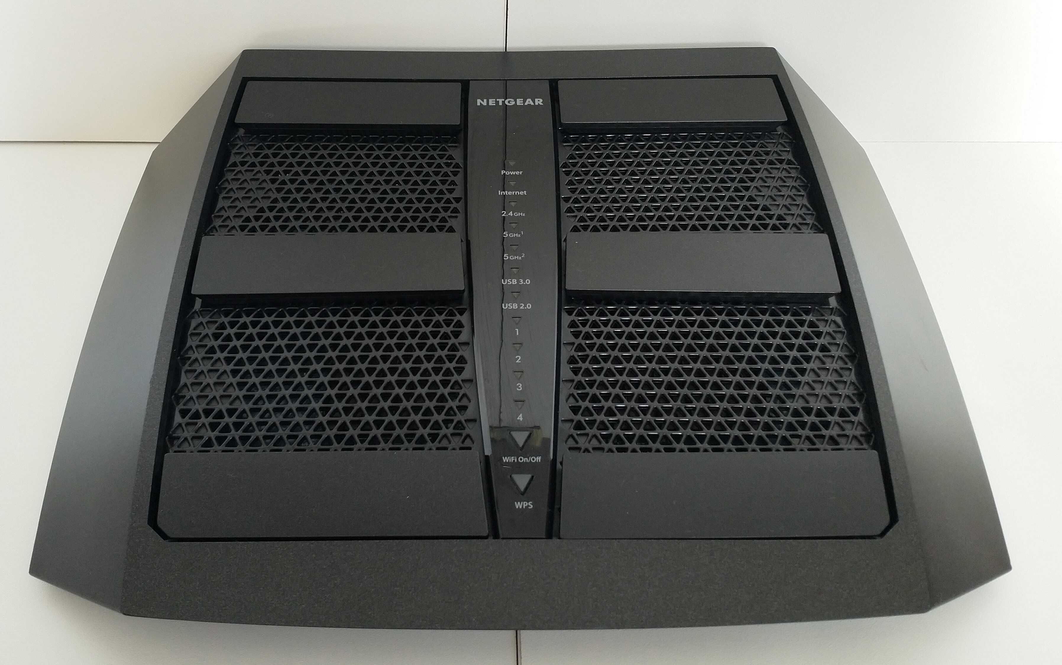 NETGEAR Nighthawk® X6 R8000 AC3200 WiFi роутер