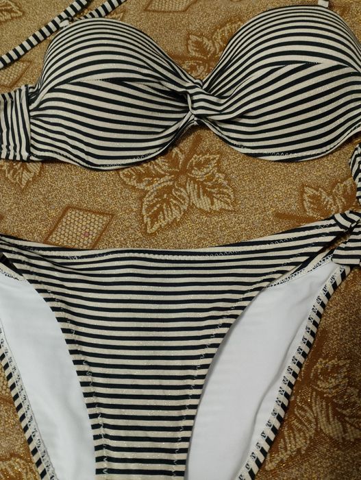 Купальник 40-42 розмір 200грн