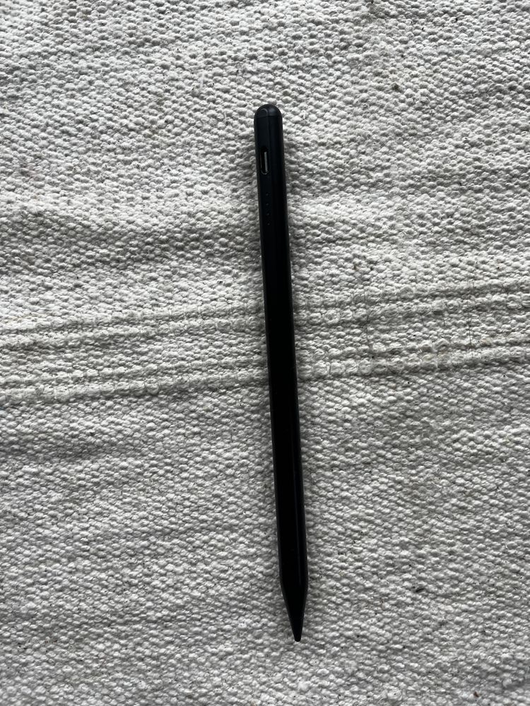 Ipad gen 7 32gb klawiatura apple pencil idealne dla studenta