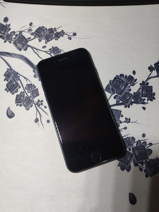 iphone se 2022 3,94%,64gb