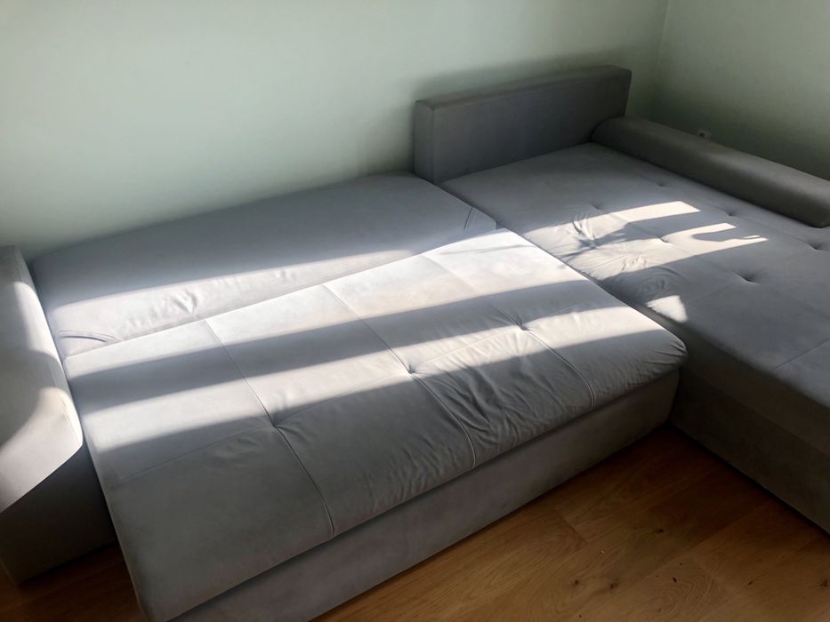 Szara SOFA rozkladana z pojemnikiem na pościel Narożnik Agata Meble