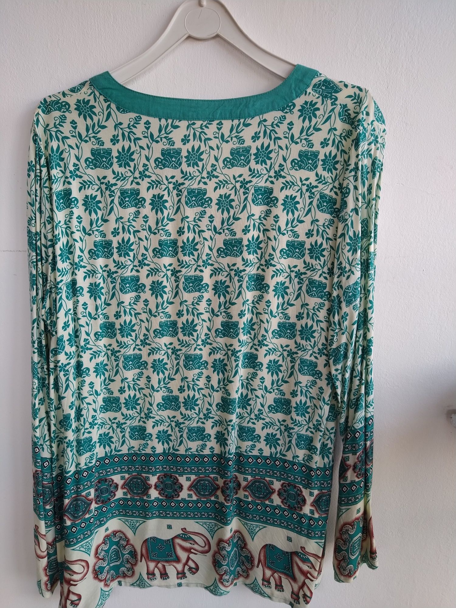 Blusa / Túnica verde estilo étnico - Tamanho XL