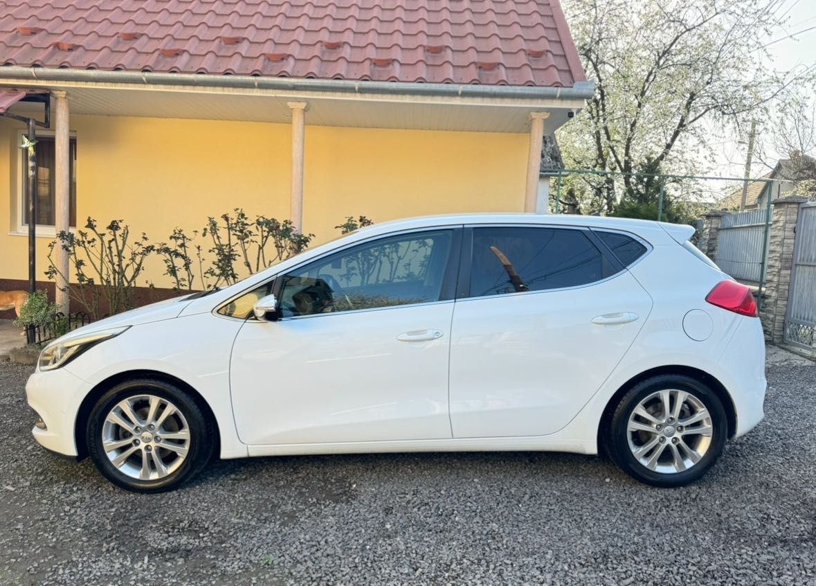 Kia Ceed JD 2013 CRDI
