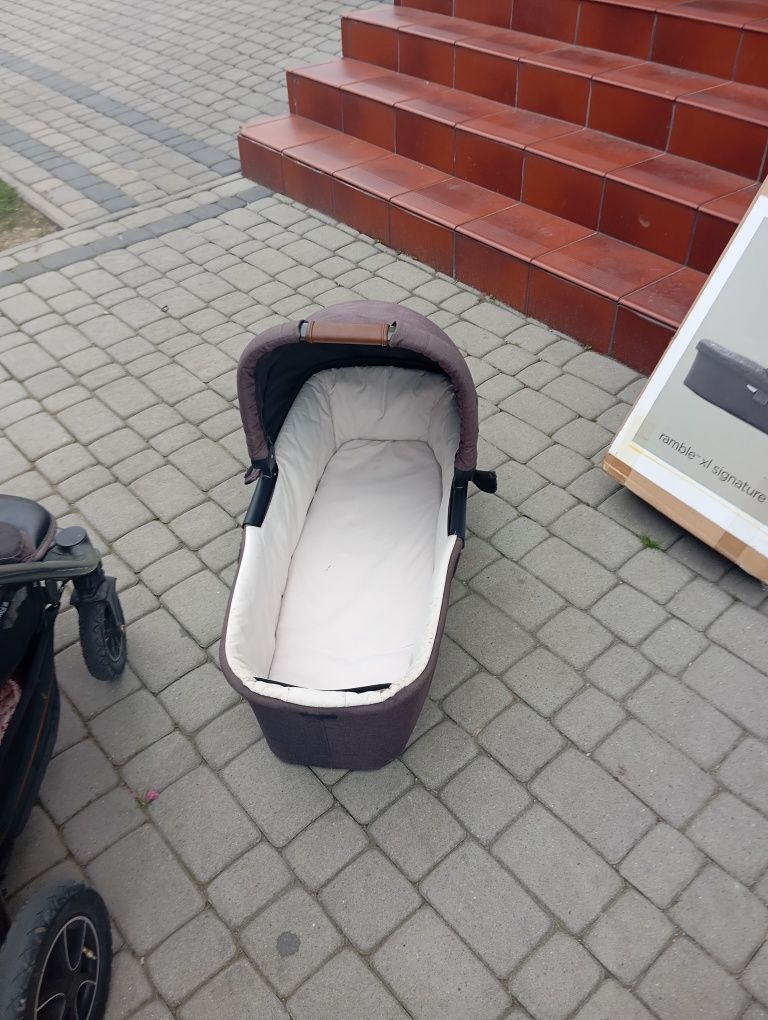 Wózek 2 w 1 marki JOLE