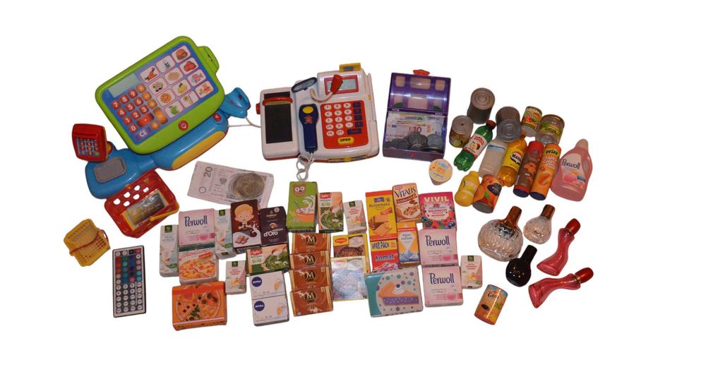 Sklep samoobsługowy dla dzieci,kasy,pieniądze,towar