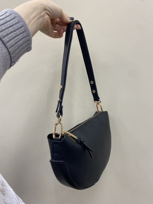 Чорна сумка Mango