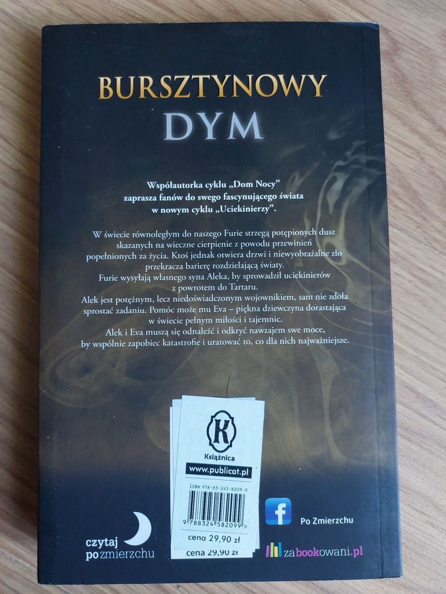 Ksiazka Bursztynowy dym Kristin Cast