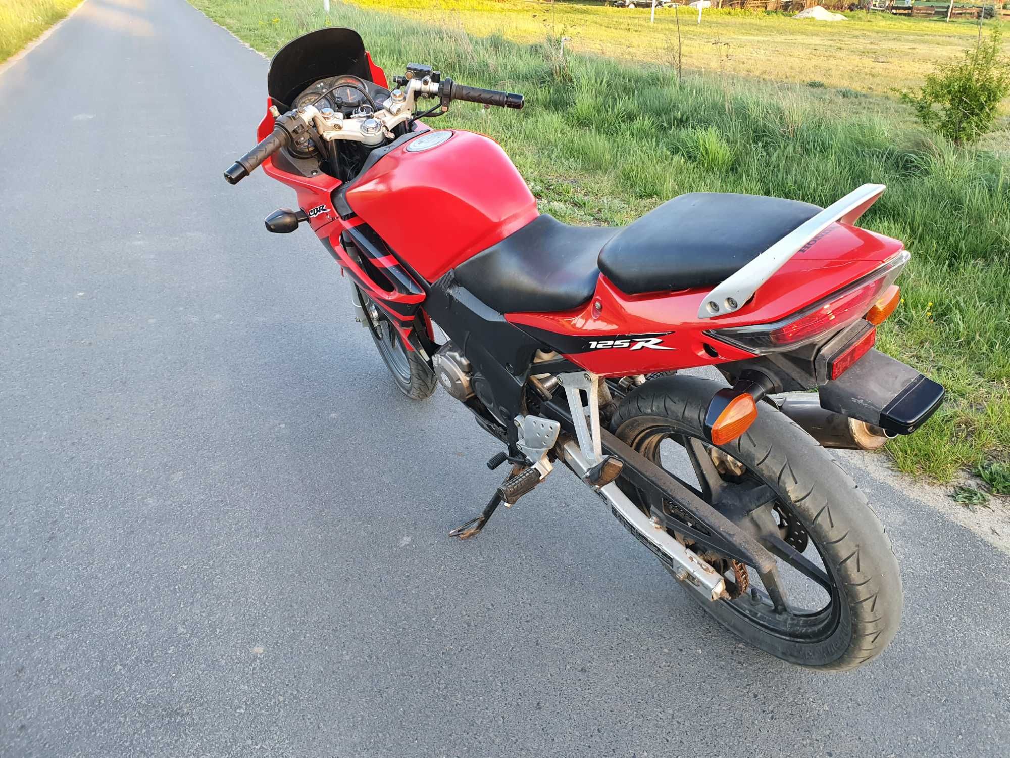 HONDA CBR 125 R motocykl