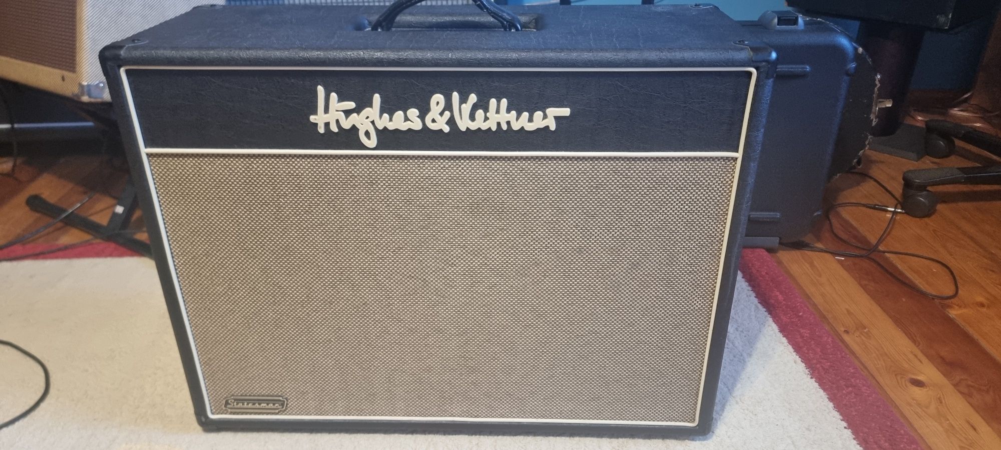 Гітарний кабінет Hughes & Kettner STM 212