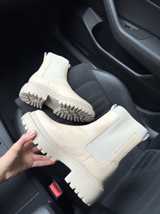 Челсі черевики шкіряні натуральна шкіра нові молочного кольору