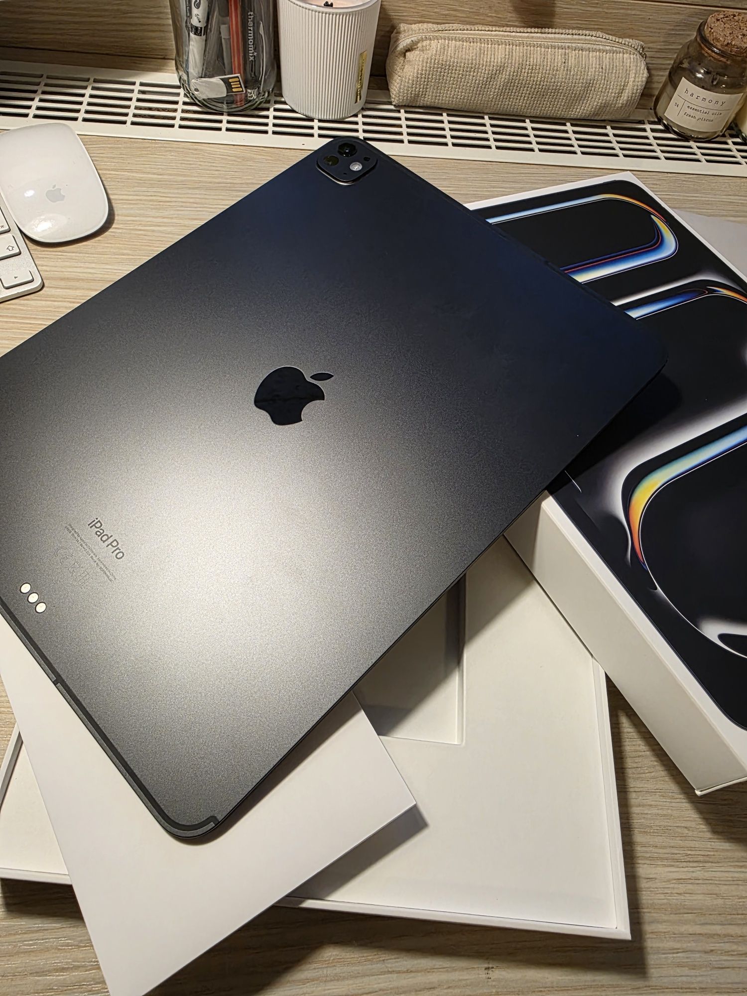 iPad Pro 13" M4 1TB + Magic Keyboard + Apple Pencil – Stan Idealny