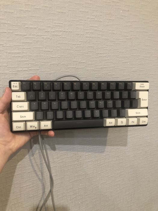 Клавіатура ігрова