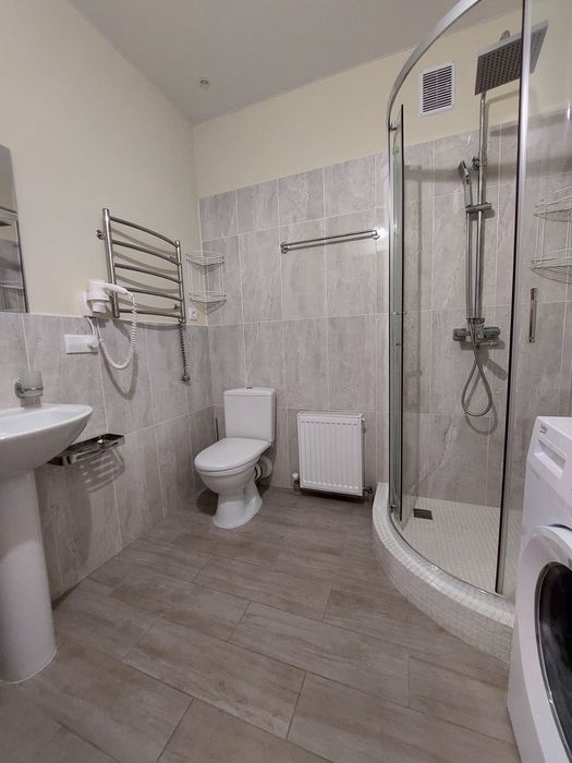 Здам нову 1 кімнатну квартиру.Білогородка