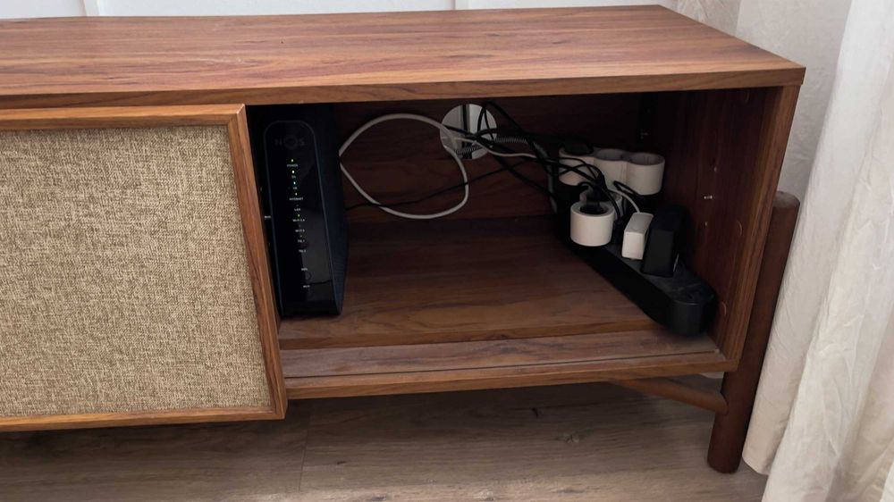 Móvel TV KINDA madeira - como novo