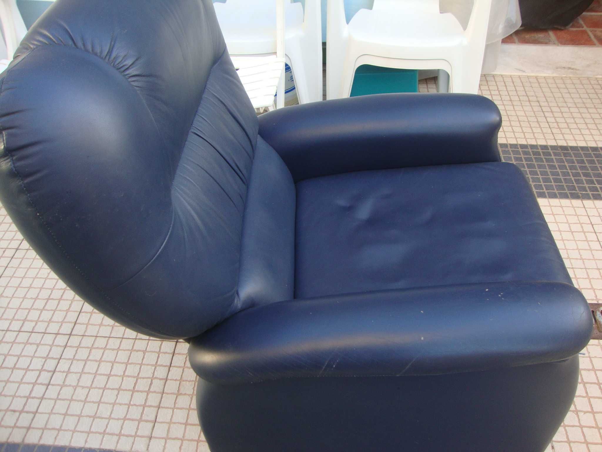 Sofá de Massagem Reclinável cor preta