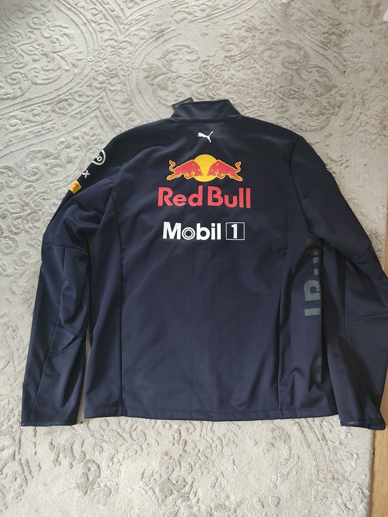 Softshell Red Bull Aston Martin.