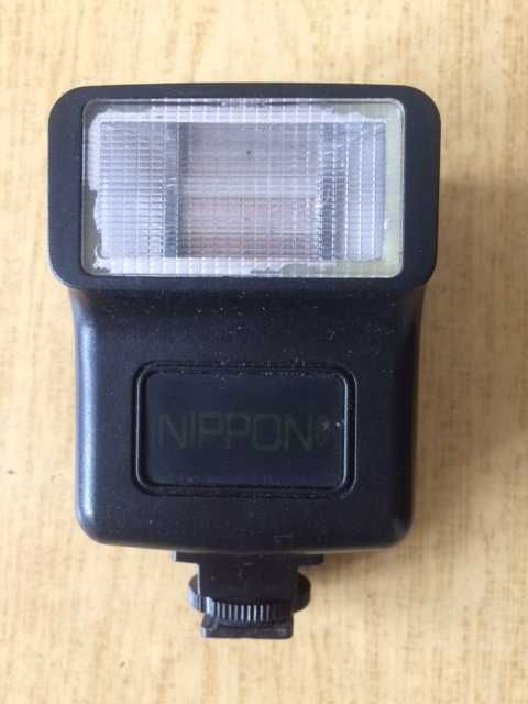 Вспышки Mecablitz 36 AF-3,  Saulute 220в и простая 3 вольта !