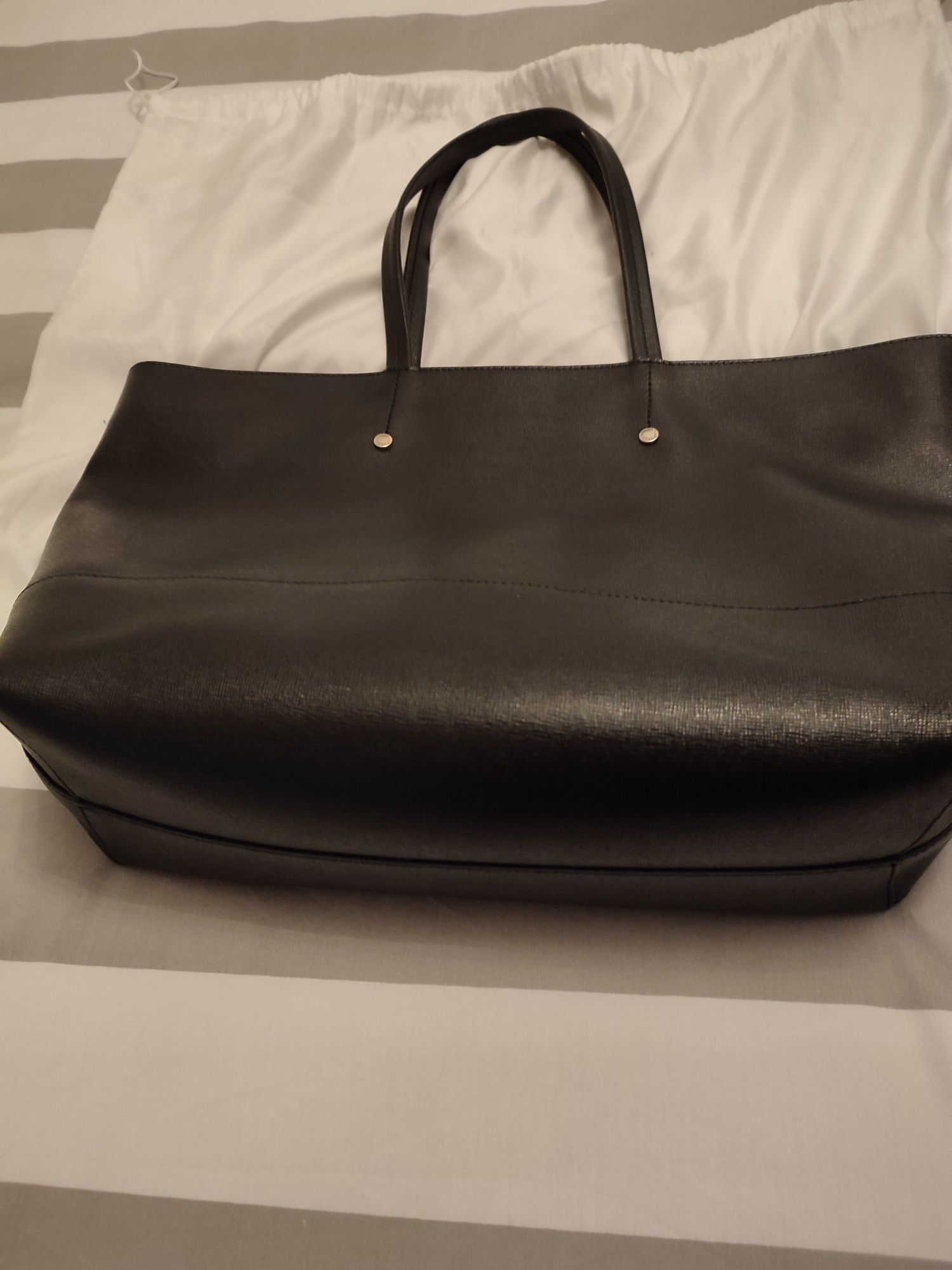 Mala Furla preta
