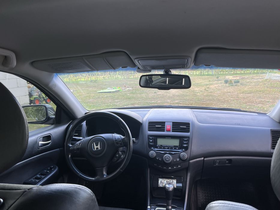 Продам honda accord  7