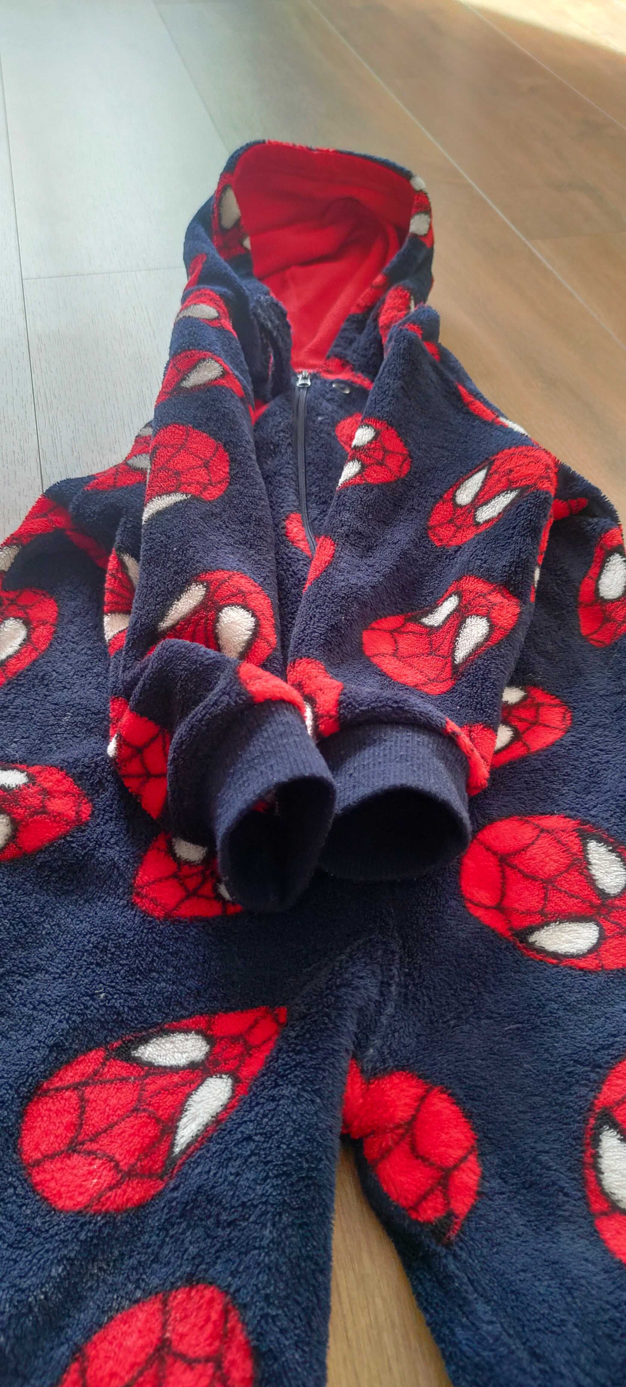 kombinezon szlafrok 110 chłopięcy dziecięcy Spider man 4-5 lat kostium