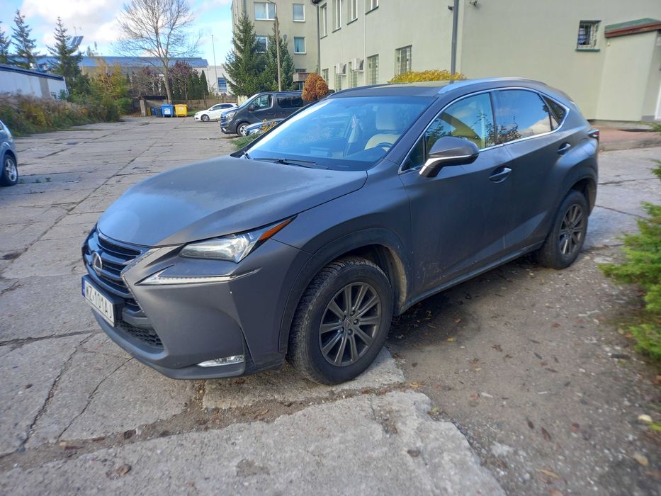 Lexus NX 200T  15r. 2.0 Benzyna