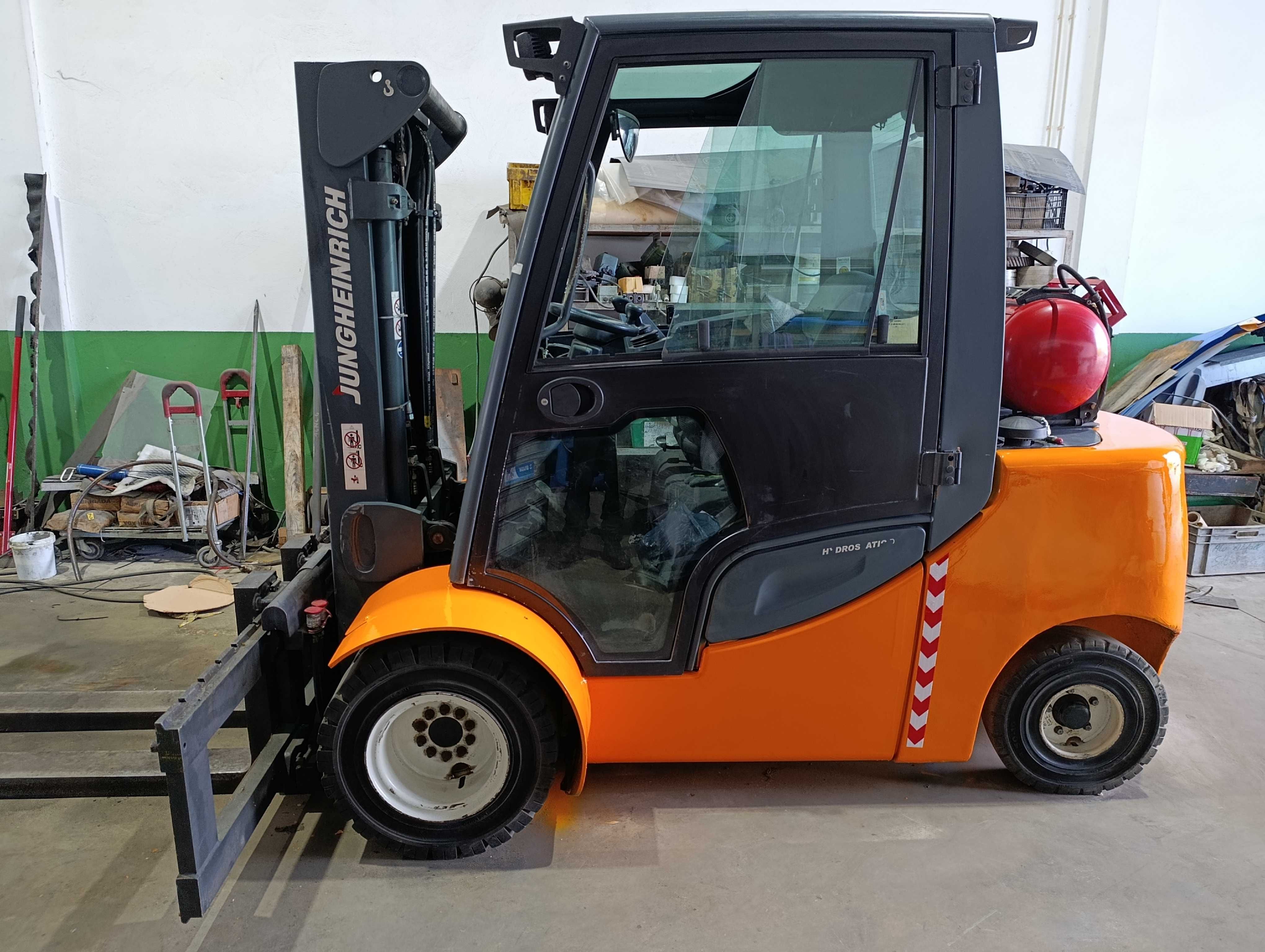 Empilhador JUNGHEINRICH 3,5T Ano 2010