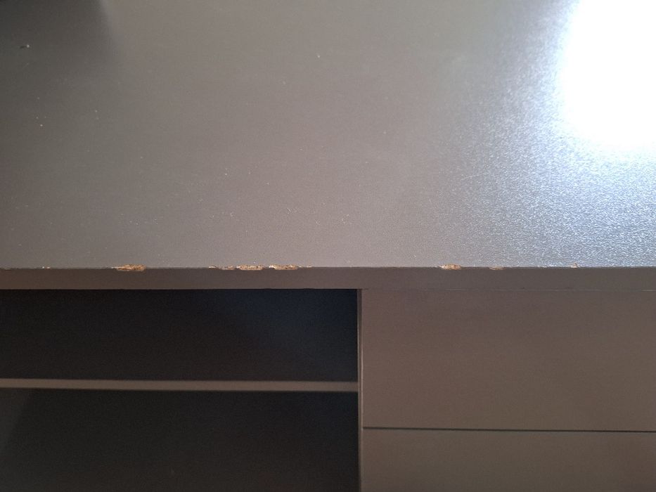 Biurko i szafka z szufladami