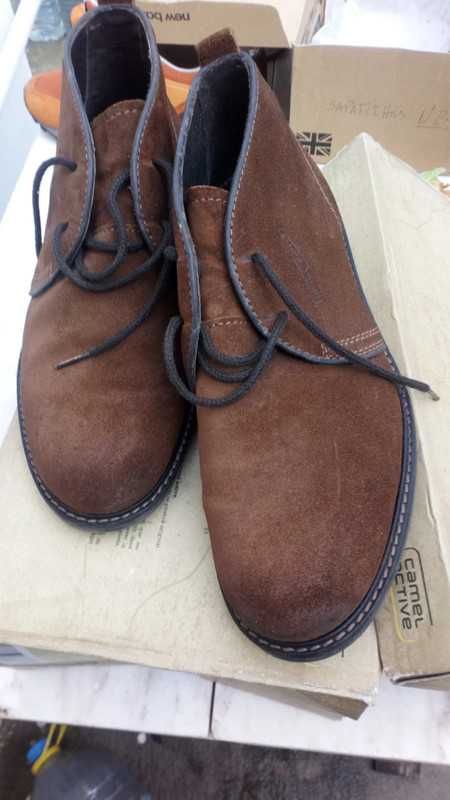 Botas Camel Active em pele castanhas cor mel