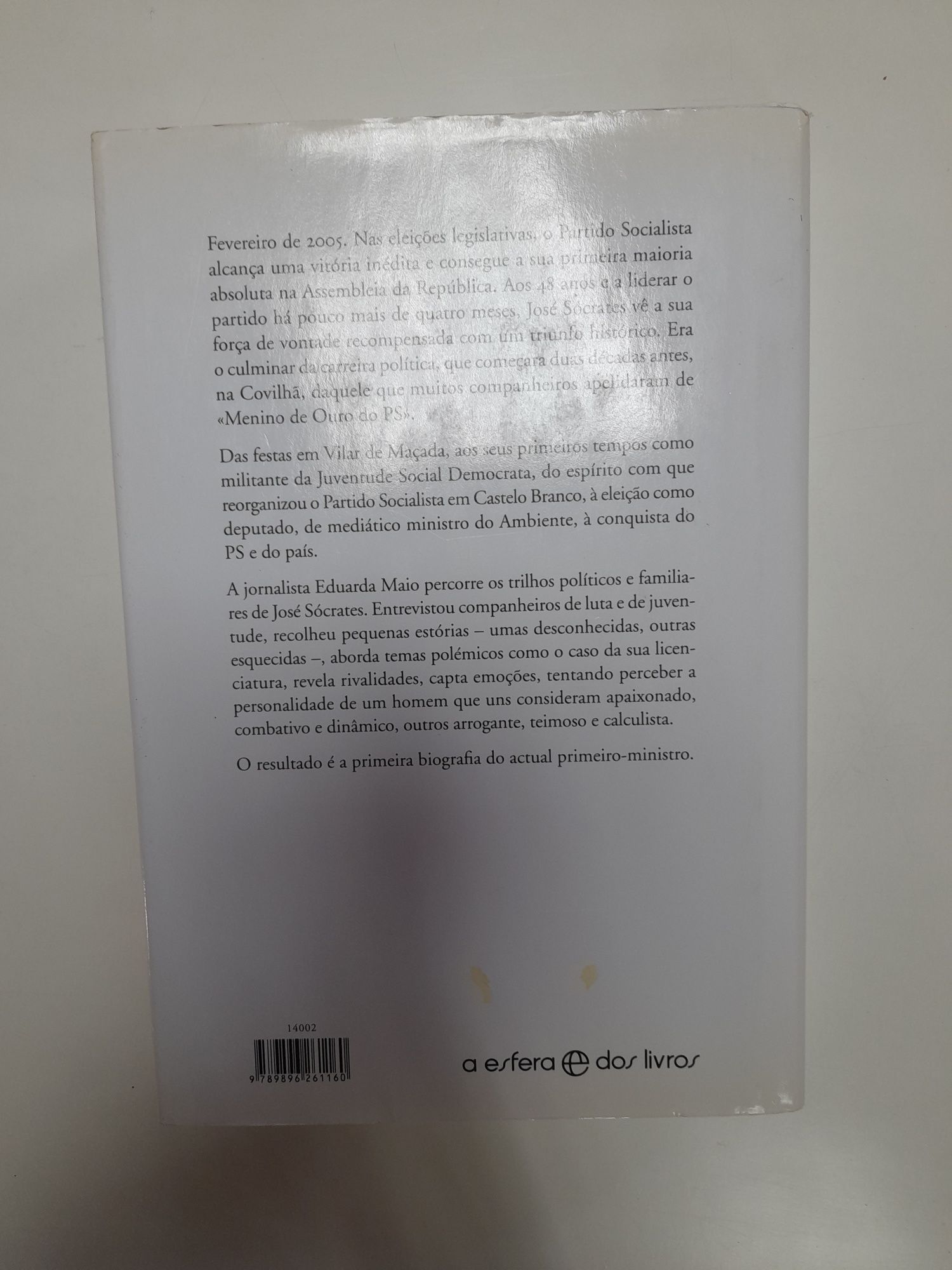 Livro "Sócrates o menino de ouro do PS" - nunca usado