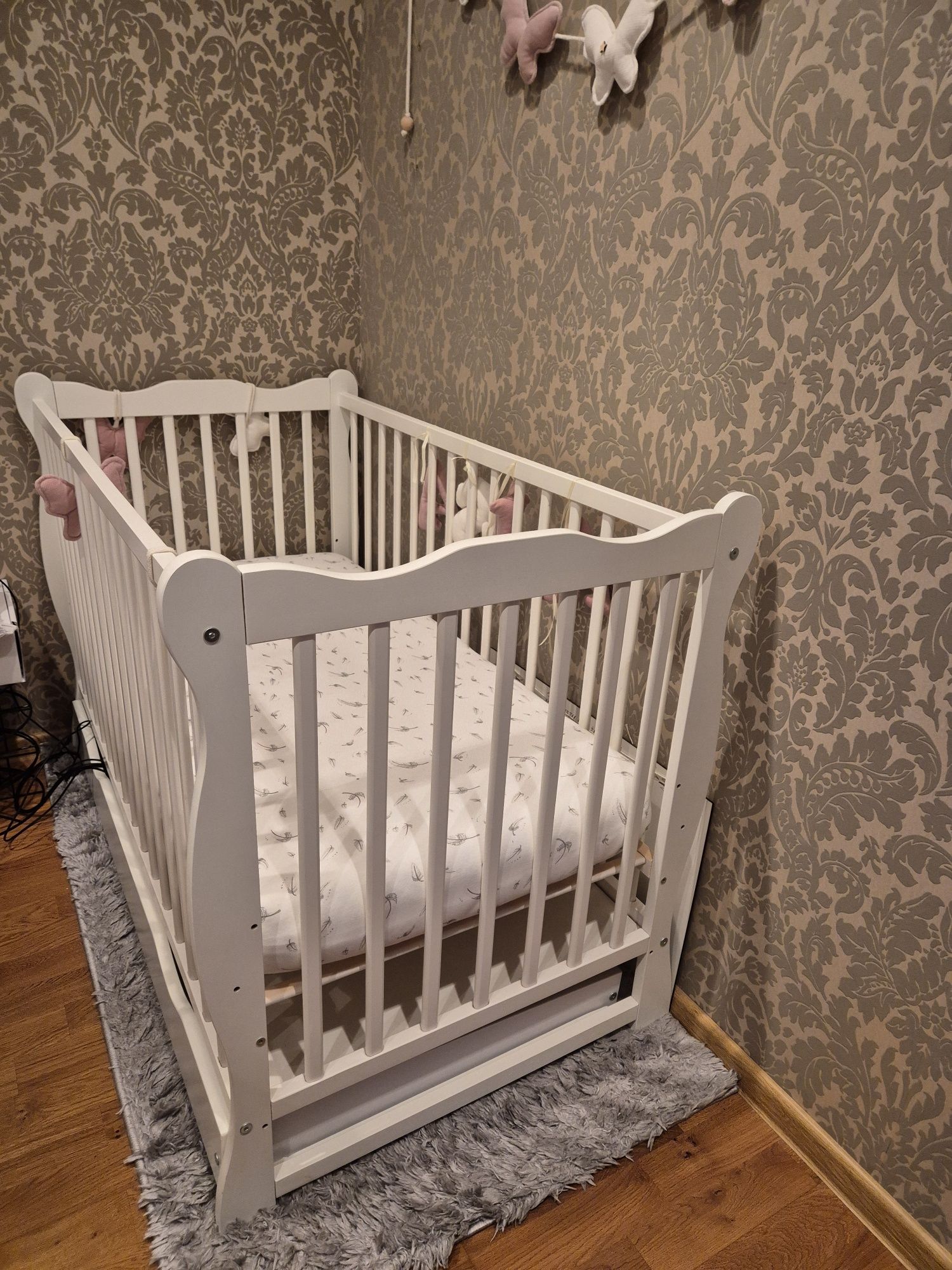 Łóżeczko z szufladą niemowlęce 120x60 Julia białe wyjmowane szczebelki