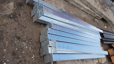 Brama przesuwna z słupkami i furtka z siatką 3D ocynk 4m Producent