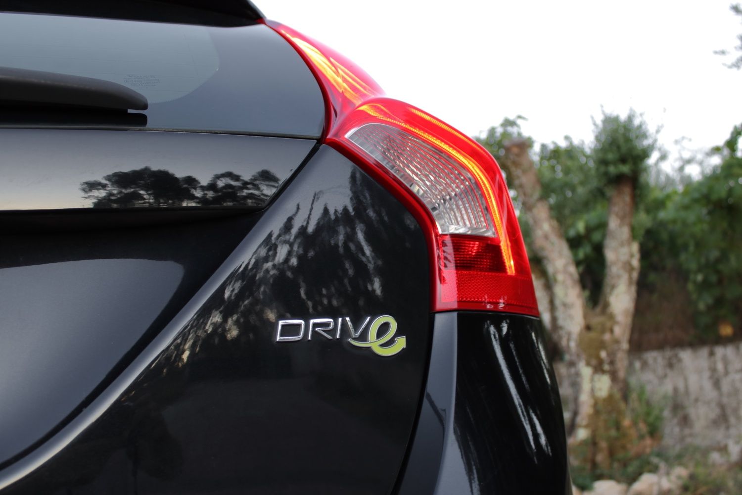 Volvo V60 1.6 D Momentum (180€/Mês)