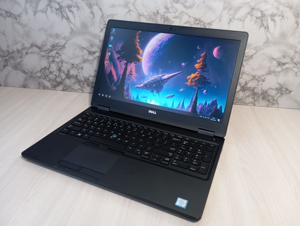 Okazja! Laptop Dell latitude 5590 i5-7Gen RAM 16GB dla pracy i nauki