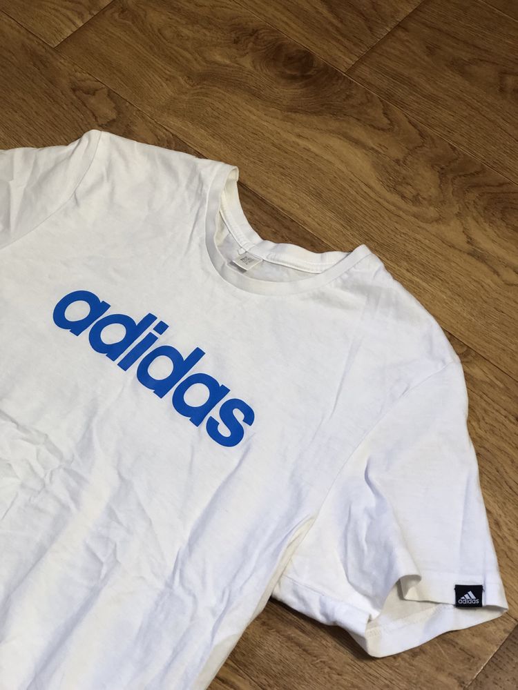 Біла Футболка Adidas