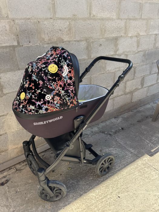 Anex e/type Smiley World Art  с автолюлькой