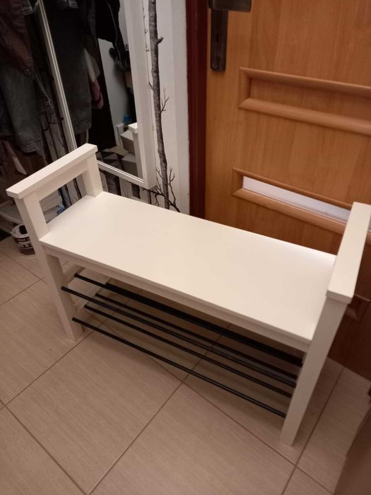 IKEA Hemnes drewniana 
Ławka z półkami na buty, biały