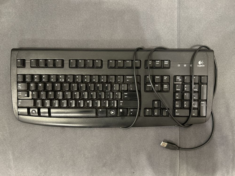 Klawiatura Logitech do komputera PC - USB