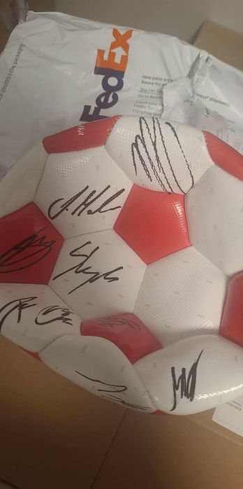 Kolekcjonerska PIŁKA z podpisami reprezentacji Polski NOWA