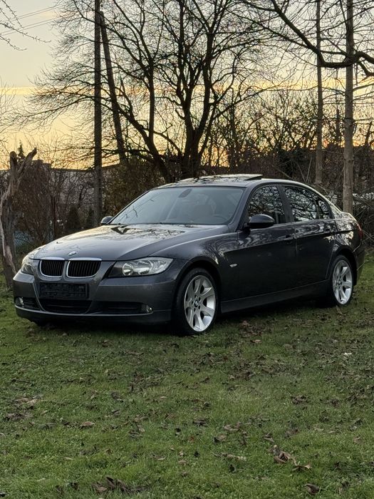 Bmw e90 320d diesel sedan  bogato wyposażona,duża nawigacja,szyberdach