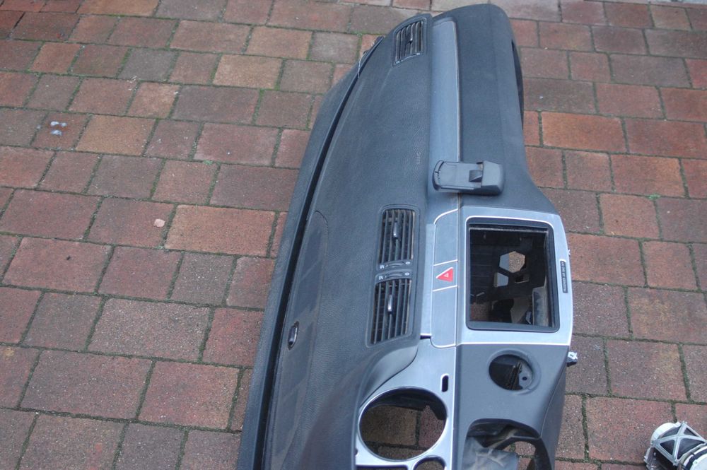 Kokpit deska rozdzielcza zestaw VW Passat B6 kombi