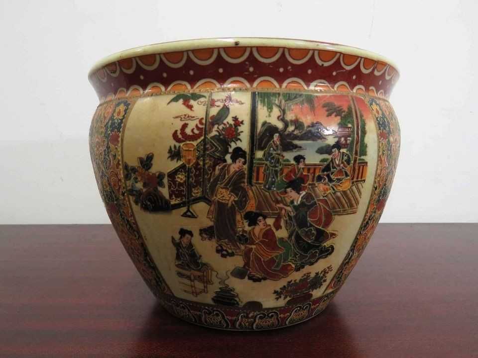 VASO AQUÁRIO CHINÊS com figuras orientais e peixes, Marcado e numerado