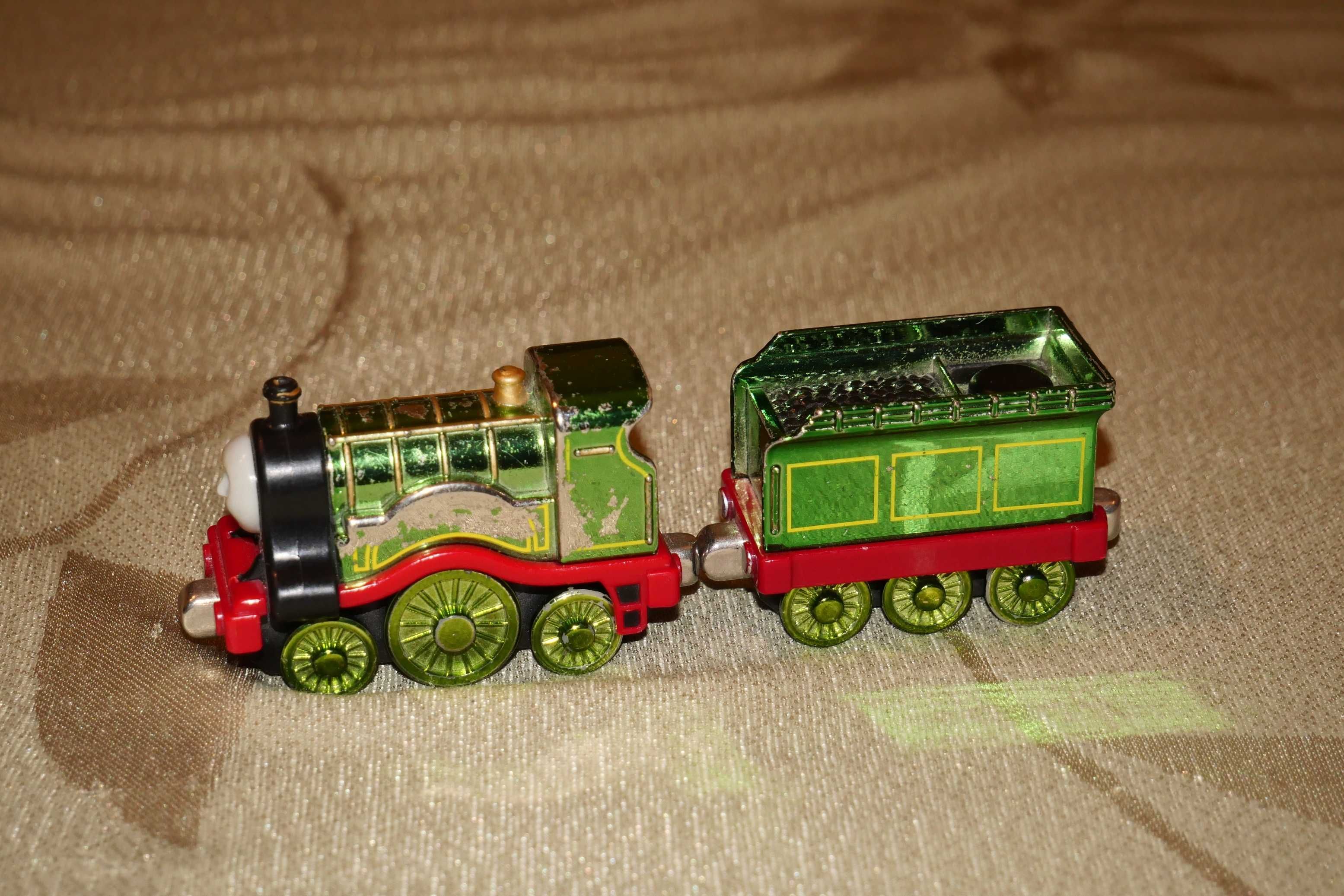 Lokomotywa + wagon Emilka Emily metallic Take Along Take-n-play Fisher