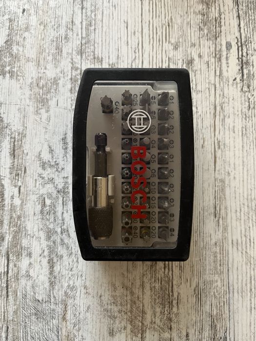 Набір біт Bosch з бітотримачем