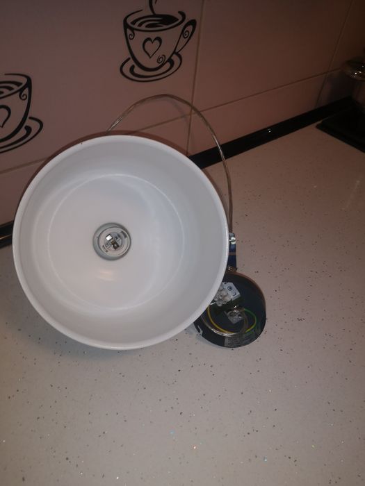 Lampa. Żyrandol. Jak nowa