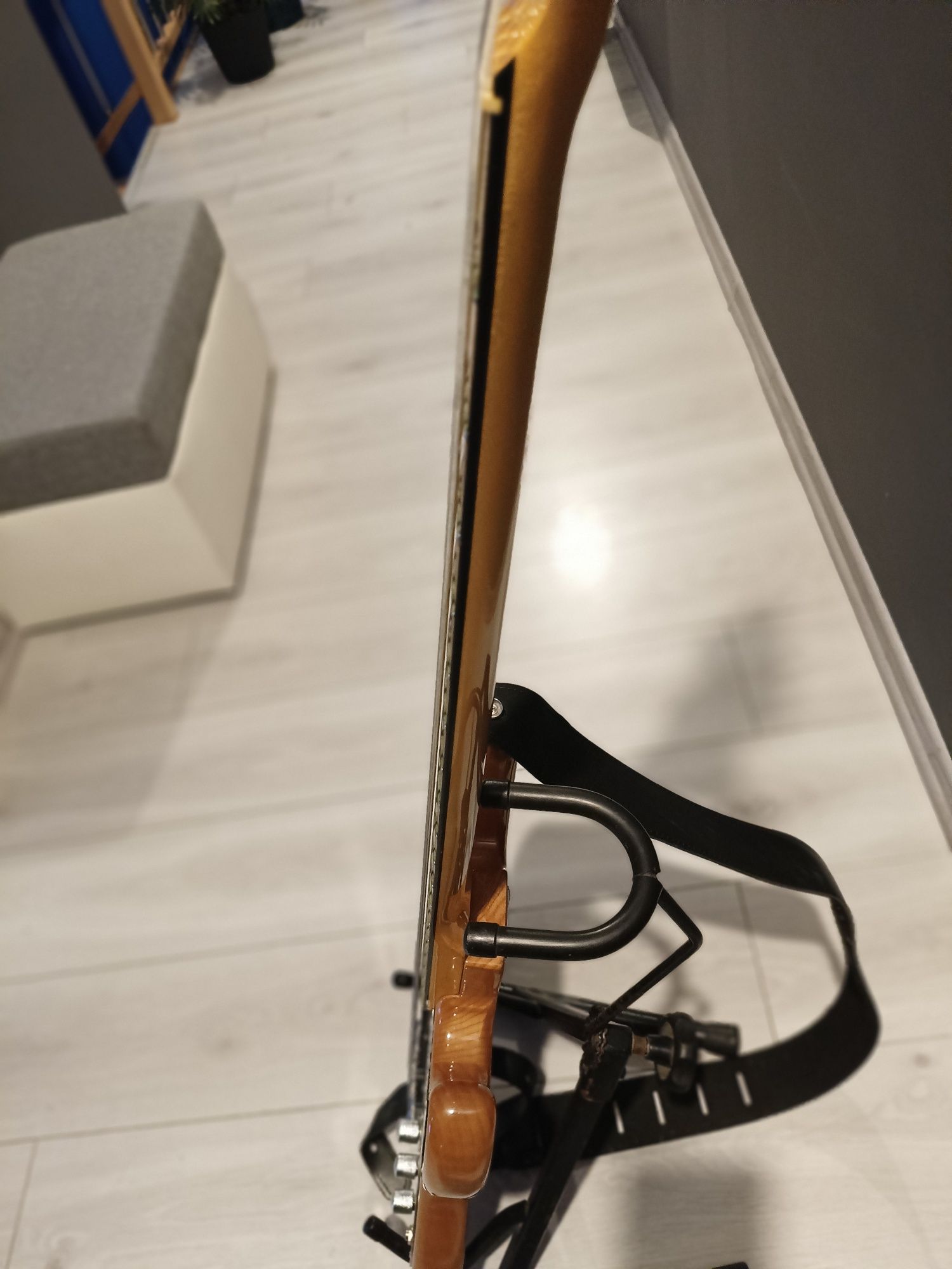 Gitara basowa Squier Jazz bass by Fender  V strings