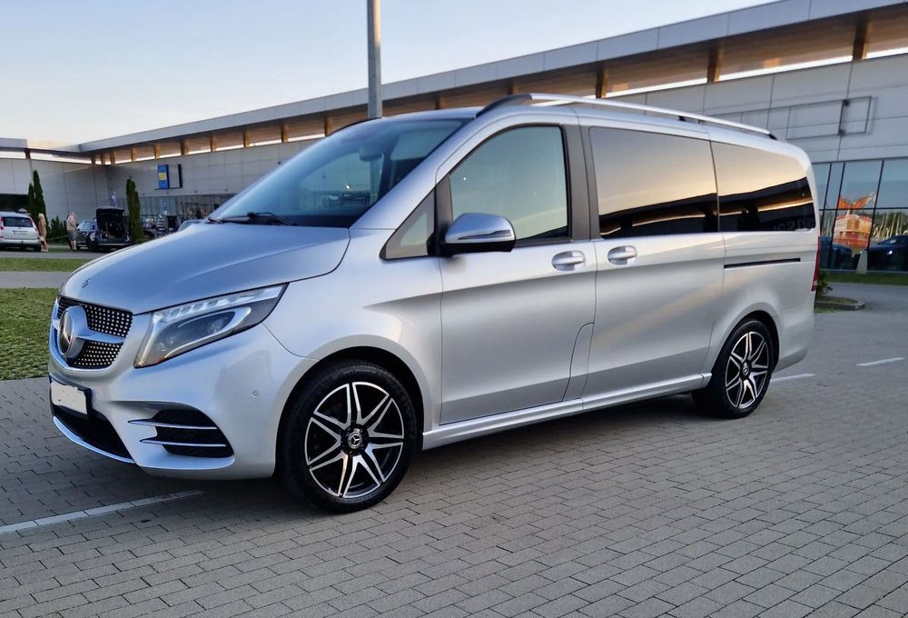 Mercedes-Benz Klasa V Pakiet AMG , łóżko , kamera , hak ,190 koni