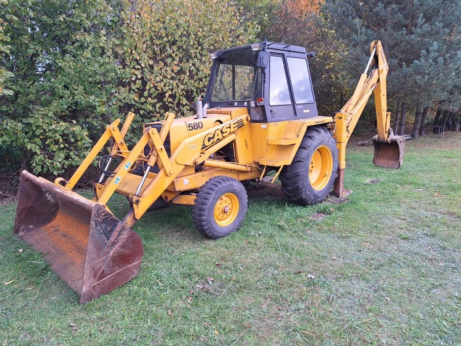 Koparko-ładowarka Case 580f