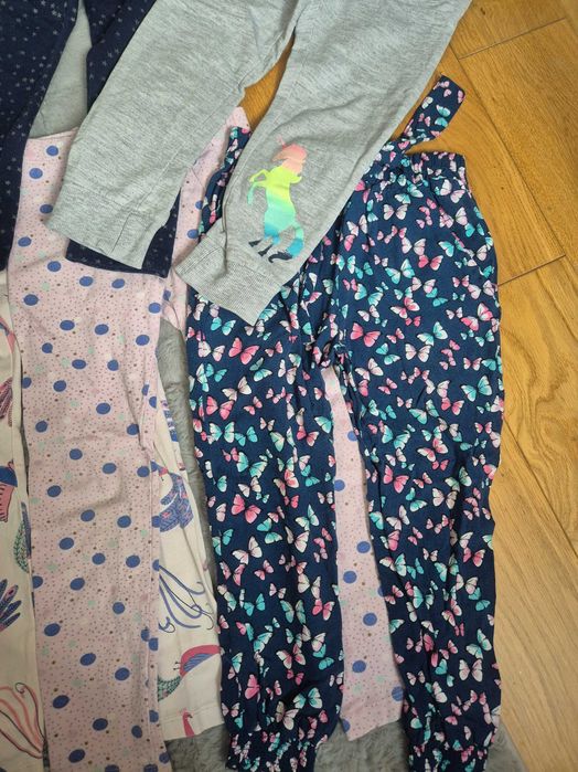 Zestaw dla dziewczynki, 104, 8 sztuk, piżama Tchibo, legginsy.