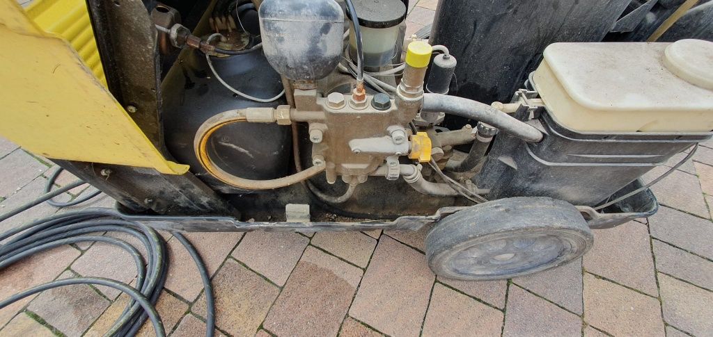 Myjka Cisnieniowa Karcher HDS 990