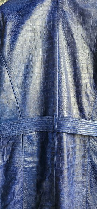 Trench coat em pele genuina